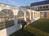 Opbouwen tent op sportpark 'Het Springer' (dag 2) (34/43)